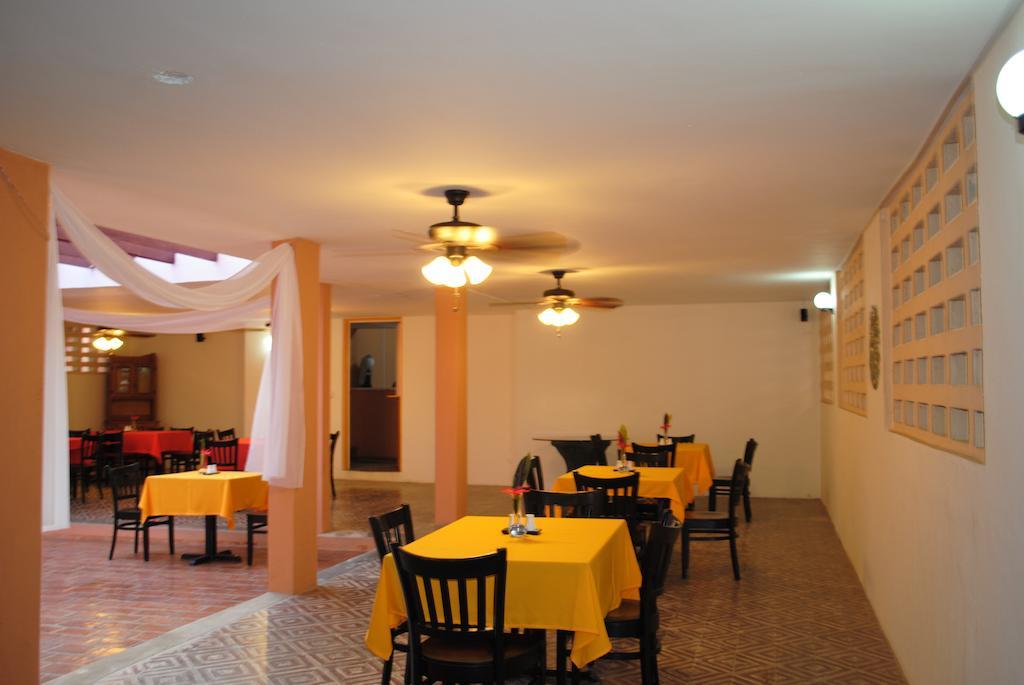 Hotel Imperial Cap-Haïtien Esterno foto