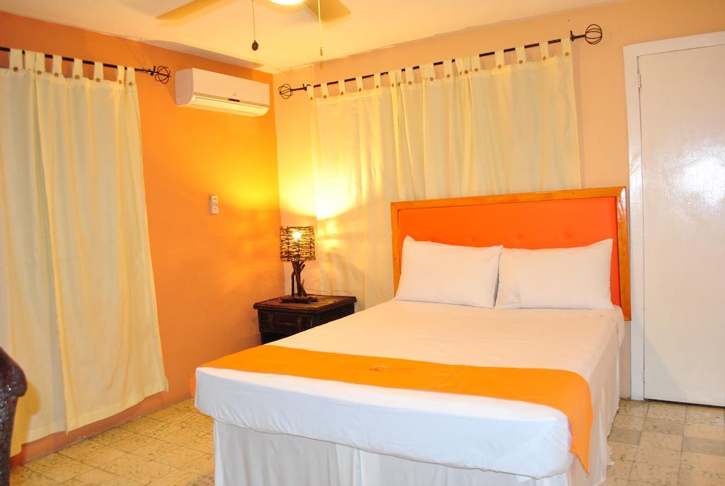 Hotel Imperial Cap-Haïtien Esterno foto