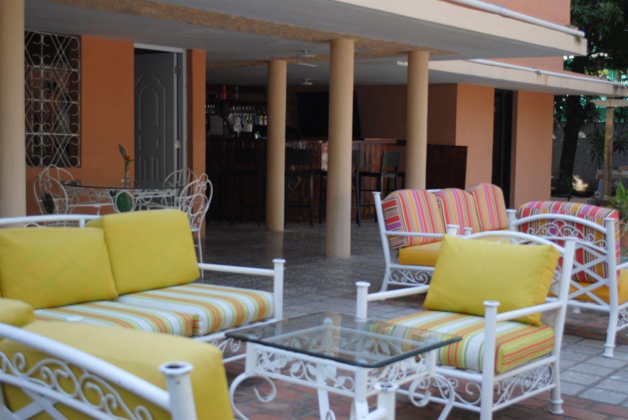 Hotel Imperial Cap-Haïtien Esterno foto
