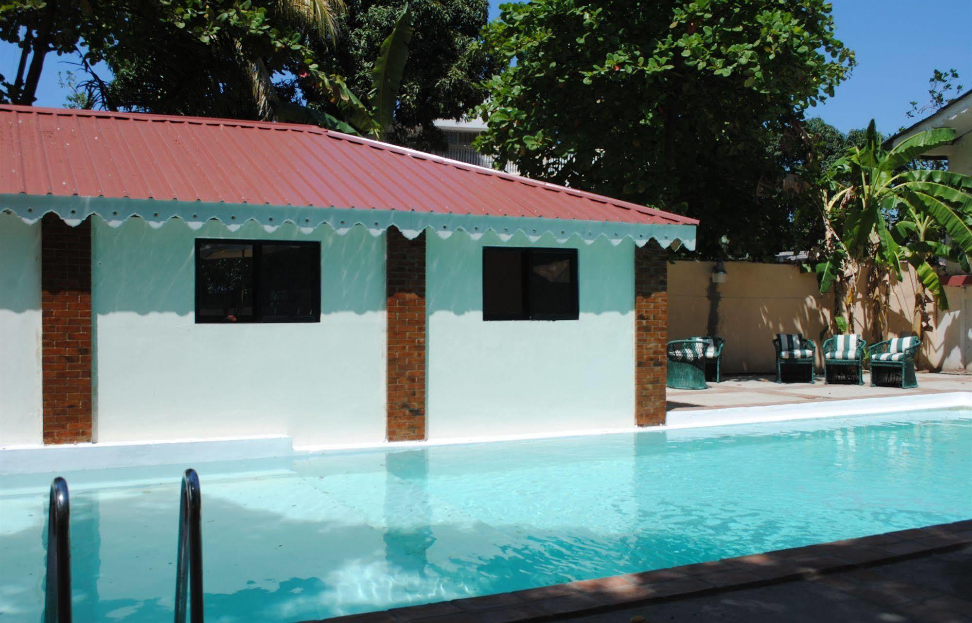 Hotel Imperial Cap-Haïtien Esterno foto